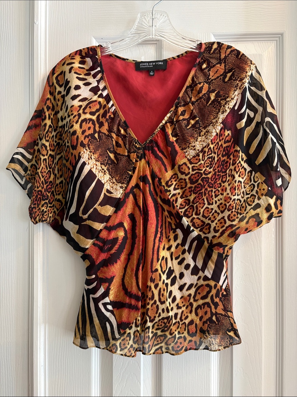 Jones New York 100% Silk Animal Print V-Neck Blouse Women’s size 4
